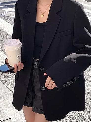 Лосиналар, леггинсылар: Женский черный оверсайз-пиджак - На рукавах по 4 декоративные lalafo.kg да — 1 Лосиналар, леггинсылар: Женский черный оверсайз-пиджак - На рукавах по 4 декоративные — 1