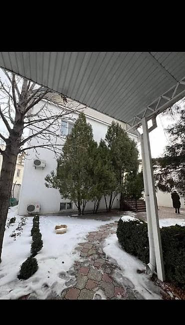 Продажа времянок: 📍 Срочно Продаётся 3-этажный кирпичный дом в центре города📍 📍 at lalafo.kg — 8 Продажа времянок: 📍 Срочно Продаётся 3-этажный кирпичный дом в центре города📍 📍 — 8