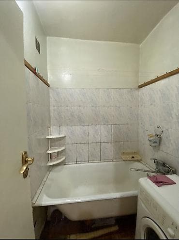 1 комната, 34 м², Индивидуалка, 4 этаж, Старый ремонт at lalafo.kg — 4 1 комната, 34 м², Индивидуалка, 4 этаж, Старый ремонт — 4