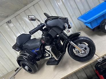 Детский электрокар at lalafo.kg Детский электрокар