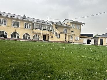 Сдам в аренду Просторный частный комплекс с большим двором и at lalafo.kg Сдам в аренду Просторный частный комплекс с большим двором и