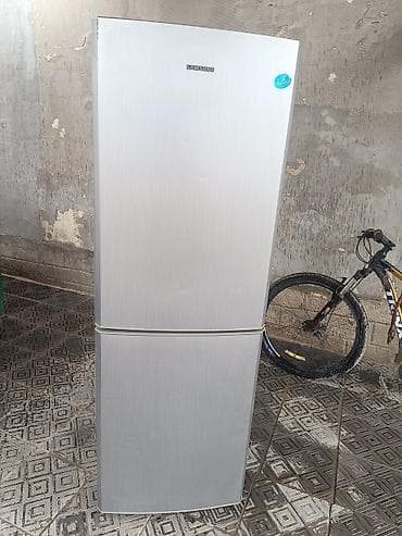 Холодильник Samsung, Двухкамерный, 60 * 150 * at lalafo.kg Холодильник Samsung, Двухкамерный, 60 * 150 *