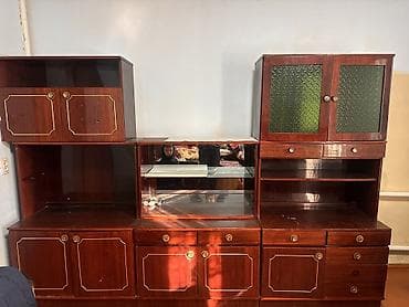 Гарнитур для зала, Б/у, Шкаф, Дерево, Самовывоз, цвет - Коричневый at lalafo.kg Гарнитур для зала, Б/у, Шкаф, Дерево, Самовывоз, цвет - Коричневый