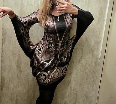 Платье-туника с принтом леопарда S M L - Свободный силуэт с эффектом at lalafo.kg Платье-туника с принтом леопарда S M L - Свободный силуэт с эффектом