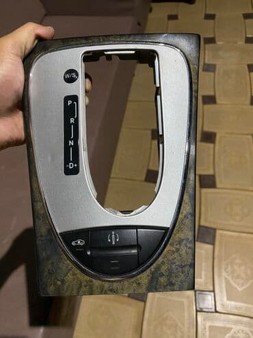 Панель консоли/ Накладка АКПП w211 состояние б/у Цена 2500с at lalafo.kg Панель консоли/ Накладка АКПП w211 состояние б/у Цена 2500с