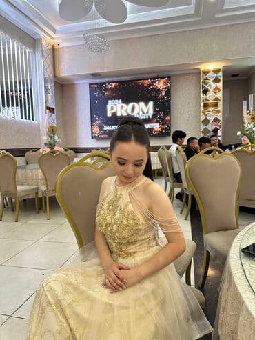 Вечернее платье, Пышное, Длинная модель, Без рукавов, Камни, M, S at lalafo.kg Вечернее платье, Пышное, Длинная модель, Без рукавов, Камни, M, S