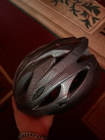 Велосипедный шлем с карбоновым стилем покрытия. - Тип at lalafo.kg Велосипедный шлем с карбоновым стилем покрытия. - Тип