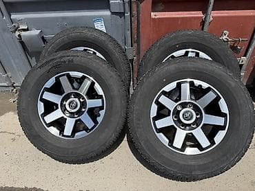 Литые Диски R 17 Toyota, Комплект, отверстий - 6, Б/у at lalafo.kg Литые Диски R 17 Toyota, Комплект, отверстий - 6, Б/у