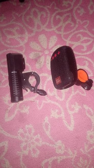 Велосипедный комплект: передняя фара и компактная переносная колонка с at lalafo.kg Велосипедный комплект: передняя фара и компактная переносная колонка с