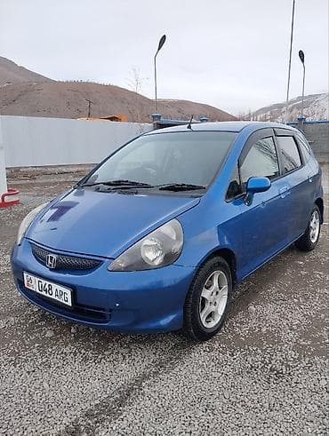 Honda Fit: 2003 г., 1.5 л, Автомат, Бензин, Хэтчбэк at lalafo.kg Honda Fit: 2003 г., 1.5 л, Автомат, Бензин, Хэтчбэк