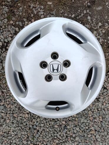 Литые Диски R 17 Honda, Комплект, отверстий - 5, Б/у at lalafo.kg Литые Диски R 17 Honda, Комплект, отверстий - 5, Б/у