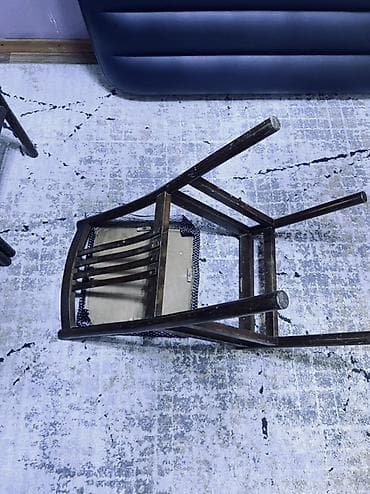 Тигүүчүлөр үчүн отургучтар: Ашкана үчүн отургуч, Колдонулган, Жыгач, түсү - Күрөң lalafo.kg да — 6 Тигүүчүлөр үчүн отургучтар: Ашкана үчүн отургуч, Колдонулган, Жыгач, түсү - Күрөң — 6