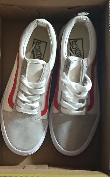 Кроссовки, 37, Vans, Новый, цвет - Белый, Платная доставка at lalafo.kg Кроссовки, 37, Vans, Новый, цвет - Белый, Платная доставка