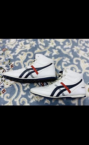 Срочно срочно!!! Боксерские ботинки (кеды) — мужские Состояние at lalafo.kg Срочно срочно!!! Боксерские ботинки (кеды) — мужские Состояние