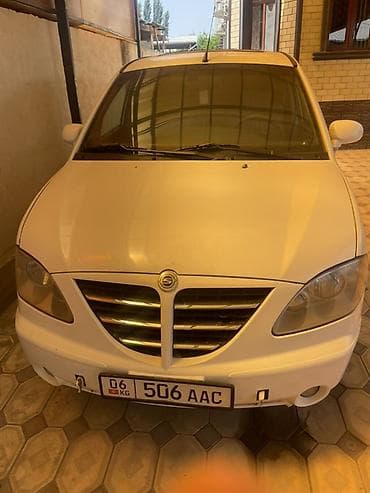 Ssangyong Stavic: 2004 г., 2.5 л, Механика, Дизель, Минивэн at lalafo.kg Ssangyong Stavic: 2004 г., 2.5 л, Механика, Дизель, Минивэн