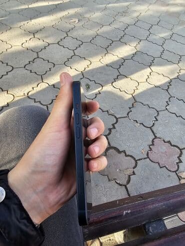 Ковролин: IPhone 13, 128 ГБ, Midnight, Кабель lalafo.kg да — 4 Ковролин: IPhone 13, 128 ГБ, Midnight, Кабель — 4