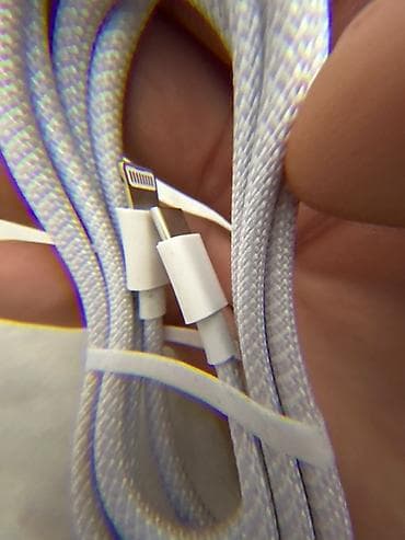 Кабель USB‑C — Lightning с нейлоновой оплеткой - Разъемы: USB‑C at lalafo.kg Кабель USB‑C — Lightning с нейлоновой оплеткой - Разъемы: USB‑C