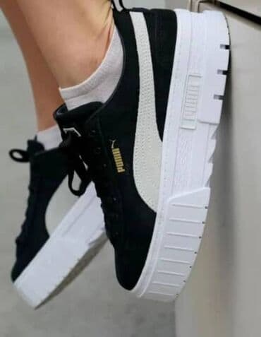 Кроссовки на платформе Puma - Цвет: верх — черный, фирменная белая at lalafo.kg Кроссовки на платформе Puma - Цвет: верх — черный, фирменная белая