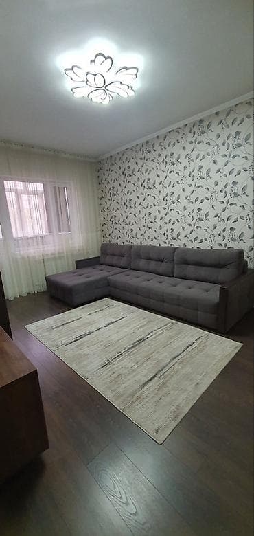 Угловой диван, С ящиками at lalafo.kg Угловой диван, С ящиками