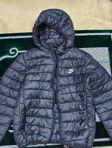 Пуховики/куртки с капюшоном — подборка моделей 1) Темно‑синяя at lalafo.kg Пуховики/куртки с капюшоном — подборка моделей 1) Темно‑синяя