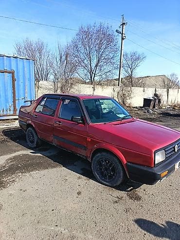 Volkswagen Jetta: 1988 г., 1.8 л, Механика, Бензин, Седан at lalafo.kg Volkswagen Jetta: 1988 г., 1.8 л, Механика, Бензин, Седан
