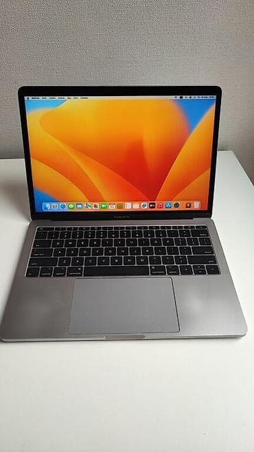 Apple MacBook Pro 13" (2017) —произведен 2018 г .компактный и мощный at lalafo.kg Apple MacBook Pro 13" (2017) —произведен 2018 г .компактный и мощный