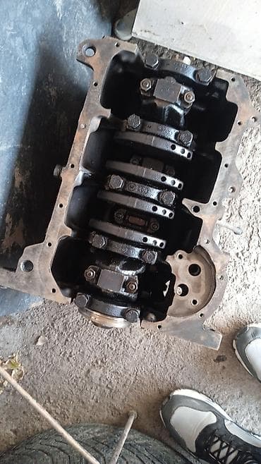 Блок двигателя в сборе с коленчатым валом рабоче на пасат торг есть at lalafo.kg Блок двигателя в сборе с коленчатым валом рабоче на пасат торг есть