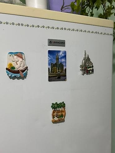 Холодильник Двухкамерный at lalafo.kg Холодильник Двухкамерный