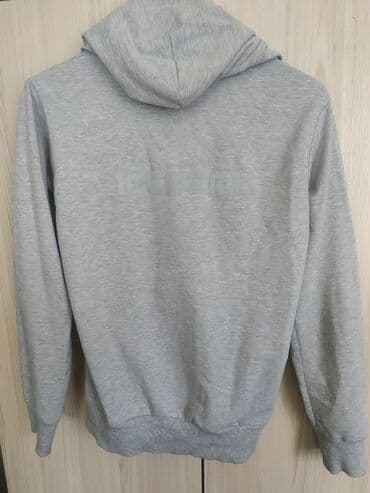 Худи на молнии. Р-р 46-48. 500 сом at lalafo.kg Худи на молнии. Р-р 46-48. 500 сом