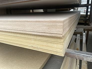 МДФ плиты шлифованные - Материал: древесноволокнистая плита средней at lalafo.kg МДФ плиты шлифованные - Материал: древесноволокнистая плита средней