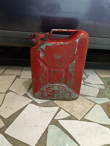 Канистра 10 л, Самовывоз, Платная доставка at lalafo.kg Канистра 10 л, Самовывоз, Платная доставка
