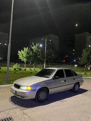 Daewoo Nexia: 2004 г., 1.5 л, Механика, Бензин, Седан at lalafo.kg Daewoo Nexia: 2004 г., 1.5 л, Механика, Бензин, Седан