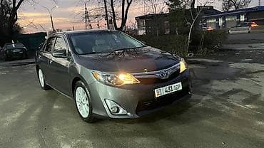 Toyota Camry: 2012 г., 2.5 л, Вариатор, Гибрид, Седан at lalafo.kg Toyota Camry: 2012 г., 2.5 л, Вариатор, Гибрид, Седан