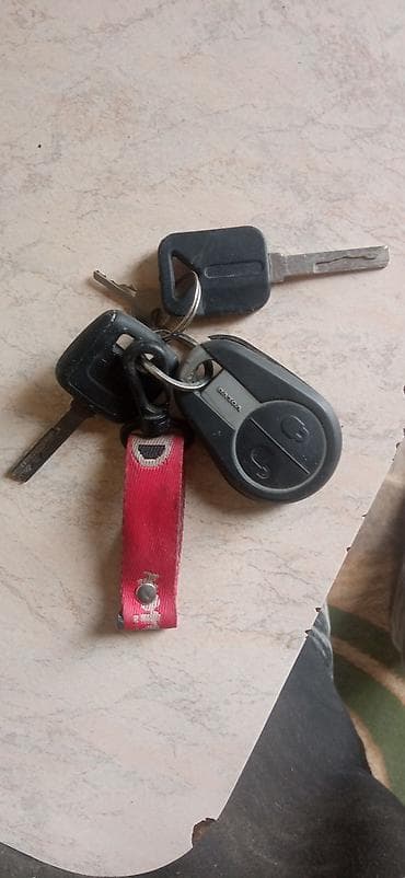 Ключ Volvo at lalafo.kg Ключ Volvo