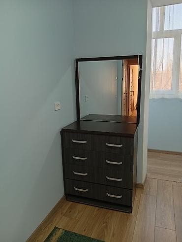 Комод с зеркалом at lalafo.kg Комод с зеркалом