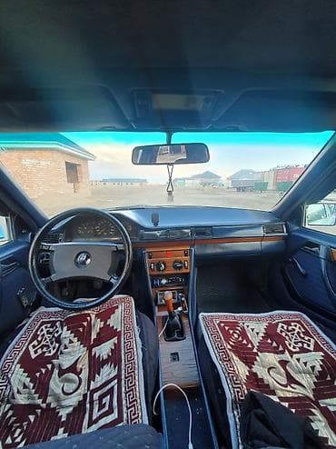 Mercedes-Benz W124: 1991 г., 2.3 л, Механика, Бензин, Седан at lalafo.kg — 6 Mercedes-Benz W124: 1991 г., 2.3 л, Механика, Бензин, Седан — 6