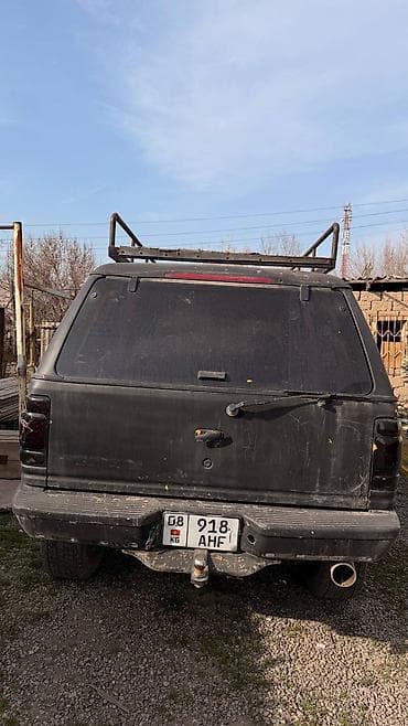 Ford Explorer: 1995 г., 2.5 л, Автомат, Бензин, Внедорожник at lalafo.kg Ford Explorer: 1995 г., 2.5 л, Автомат, Бензин, Внедорожник