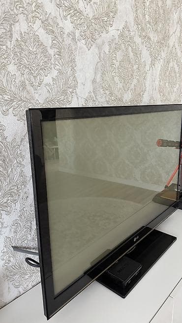 Телевизор LG, диагональ 42, работает отлично, заказывали с Дубая at lalafo.kg Телевизор LG, диагональ 42, работает отлично, заказывали с Дубая