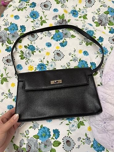 Сумка на плечо, черная - Материал: плотная искусственная кожа с at lalafo.kg Сумка на плечо, черная - Материал: плотная искусственная кожа с