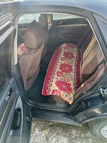 Audi A4: 1995 г., 1.8 л, Автомат, Бензин, Седан at lalafo.kg — 10 Audi A4: 1995 г., 1.8 л, Автомат, Бензин, Седан — 10