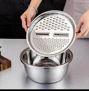 Миска 3 в 1: дуршлаг-сито, миска, терка для овощей и фруктов at lalafo.kg Миска 3 в 1: дуршлаг-сито, миска, терка для овощей и фруктов