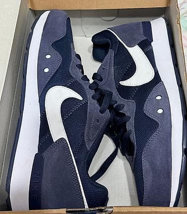 Мужские кроссовки, 43, Nike, Новый, цвет - Синий, Самовывоз at lalafo.kg Мужские кроссовки, 43, Nike, Новый, цвет - Синий, Самовывоз