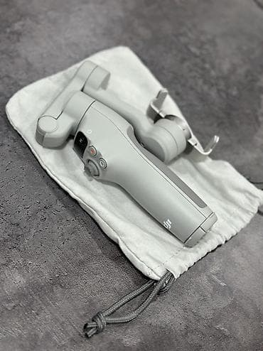 Стабилизатор для смартфона DJI (серия OM/Osmo Mobile 7), складной at lalafo.kg Стабилизатор для смартфона DJI (серия OM/Osmo Mobile 7), складной