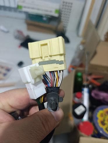 Блок управления и жгут проводки подогрева сиденья Hyundai/Kia К5 2020 at lalafo.kg Блок управления и жгут проводки подогрева сиденья Hyundai/Kia К5 2020