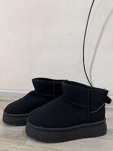 Уггилер: Трендовые угги в черном цвете НОВЫЕ, не б/у Ни разу никто не носил lalafo.kg да — 1 Уггилер: Трендовые угги в черном цвете НОВЫЕ, не б/у Ни разу никто не носил — 1