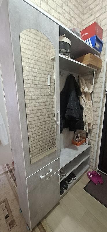 Шкаф-прихожая, Б/у, С зеркалом at lalafo.kg Шкаф-прихожая, Б/у, С зеркалом