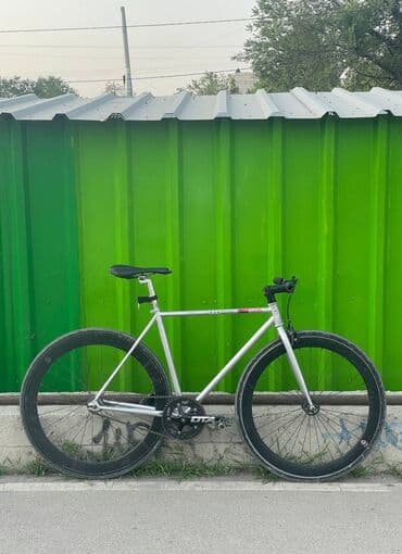 Размер S По лкп 50/50 есть коцки Высокопрофильный виллсет тоже есть at lalafo.kg Размер S По лкп 50/50 есть коцки Высокопрофильный виллсет тоже есть