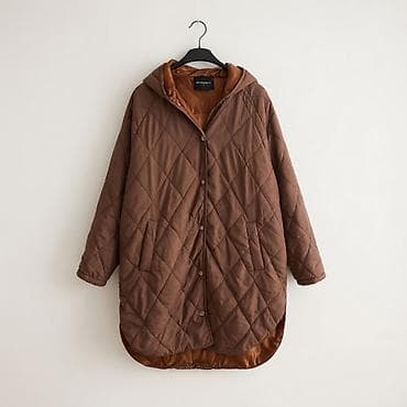 Легкая курточка красивого кофейного цвета бочонок идеально скроет at lalafo.kg Легкая курточка красивого кофейного цвета бочонок идеально скроет