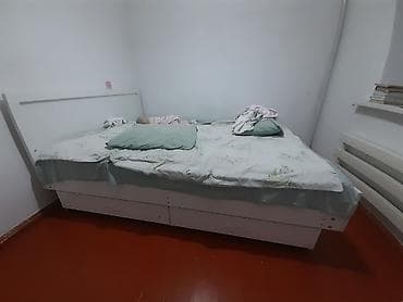 Двуспальная кровать, Б/у, С матрасом, длина - 2 см at lalafo.kg Двуспальная кровать, Б/у, С матрасом, длина - 2 см