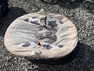 Детский шезлонг, Б/у, Качалка, Другой материал, цвет - Бежевый at lalafo.kg Детский шезлонг, Б/у, Качалка, Другой материал, цвет - Бежевый